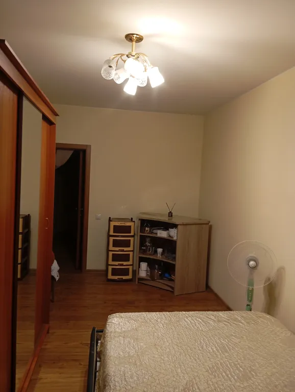 Комната с балконом рядом с метро