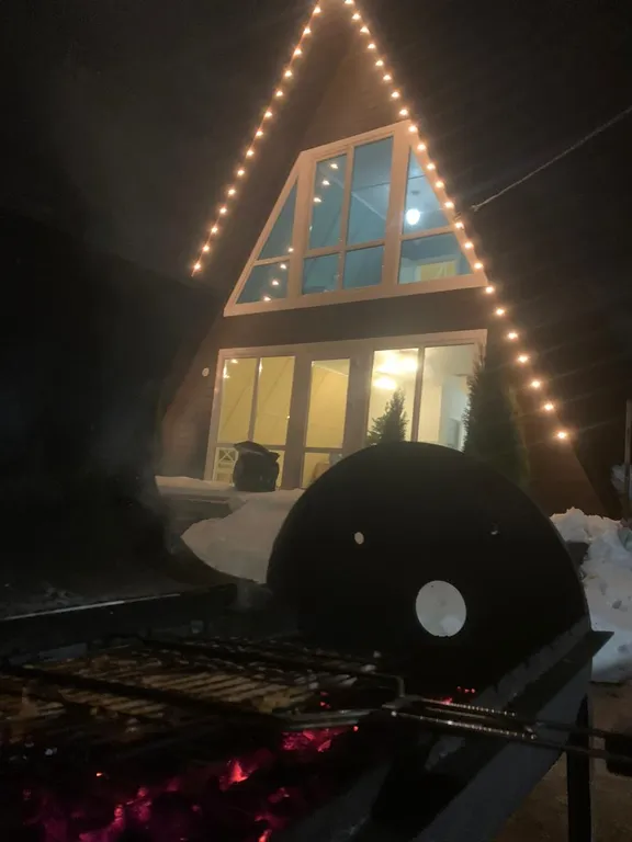 Прекрасный домик в стиле А-фрейм