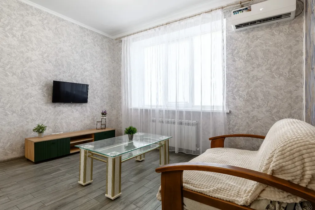 Дом рядом с трассой М-4