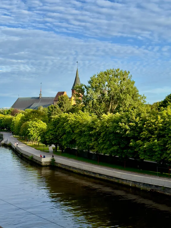 Квартира Квартира Сапфировый вечер с видом на кафедральный собор — Калининград