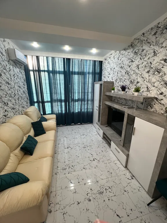 Квартира Квартира Уютная, новая в самом лучшем районе города, 5 мин до моря — Геленджик