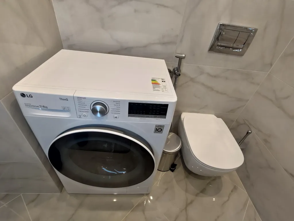 Удобная и уютная студия с балконом и видом на сад и горы