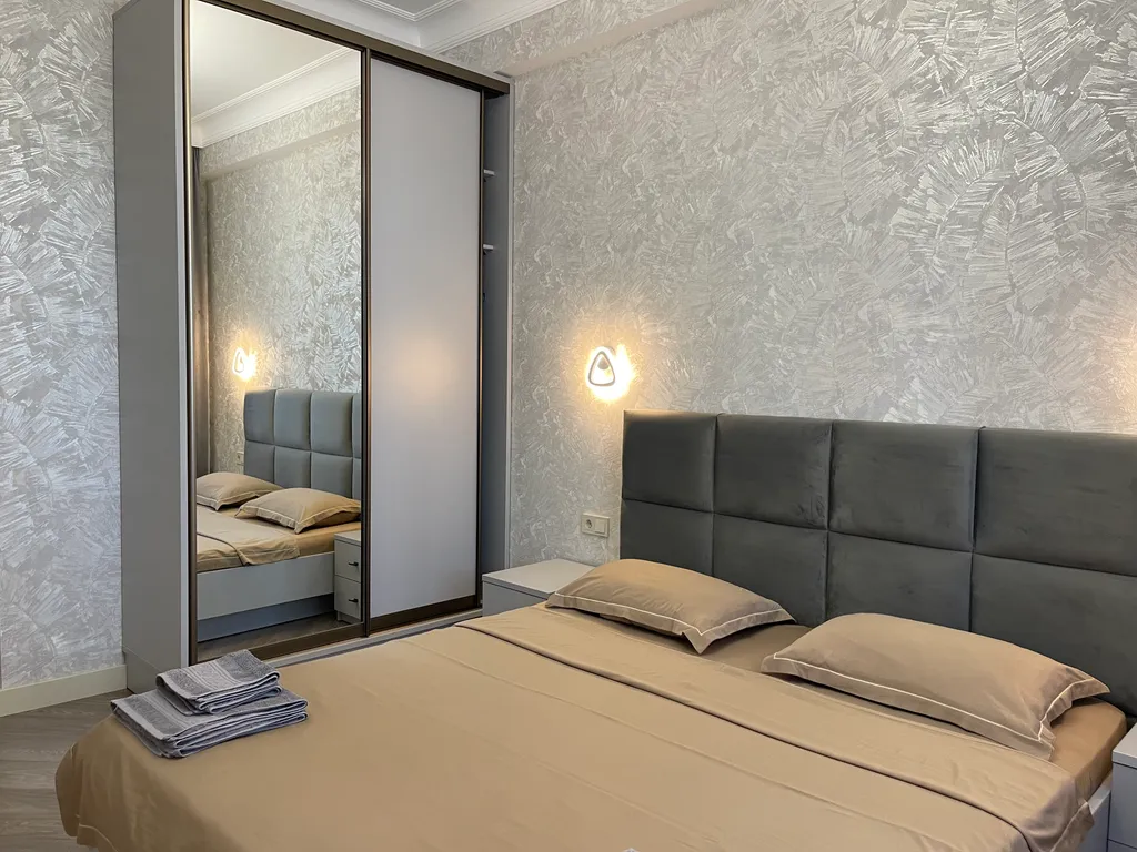 Уютная квартира в центре городе с видом на море