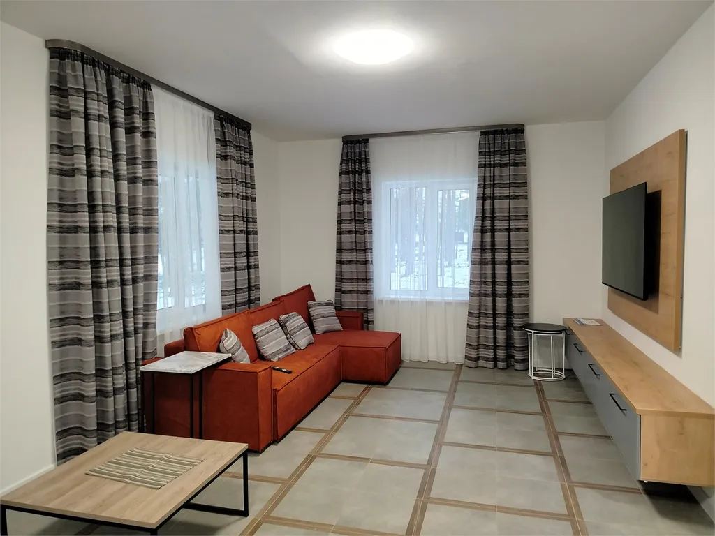 4-комнатный Дом