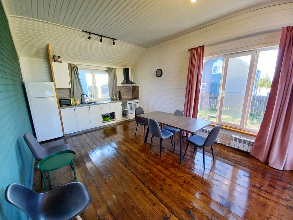 Дом с просторной гостиной