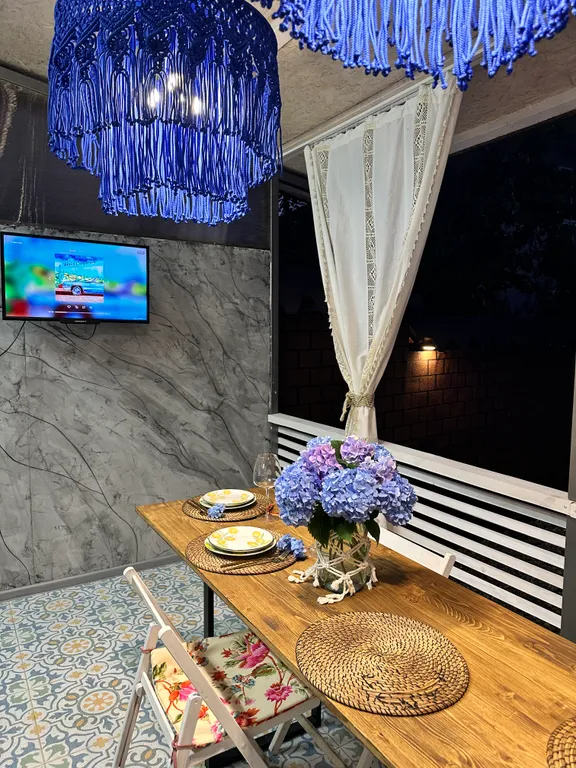 Уютный дом с бассейном и печью