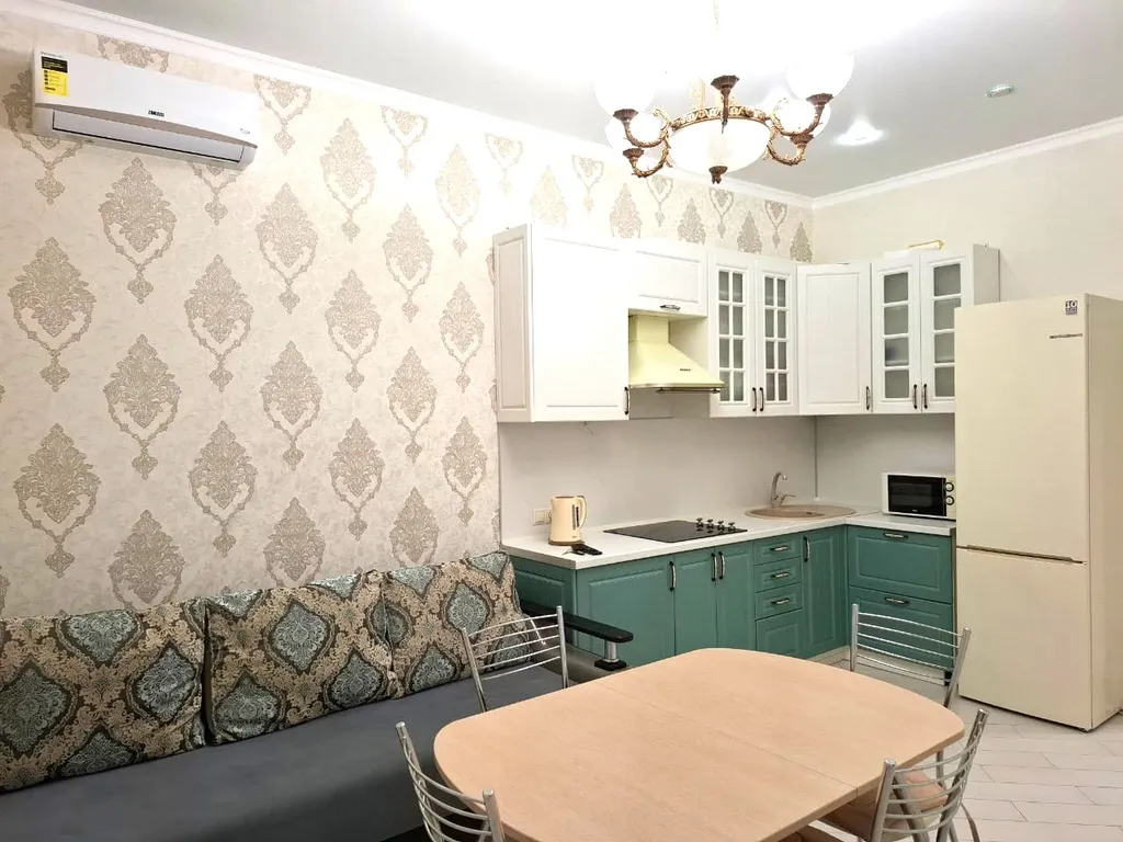 Красивый вид на море и горы в 5 минутах от пляжа