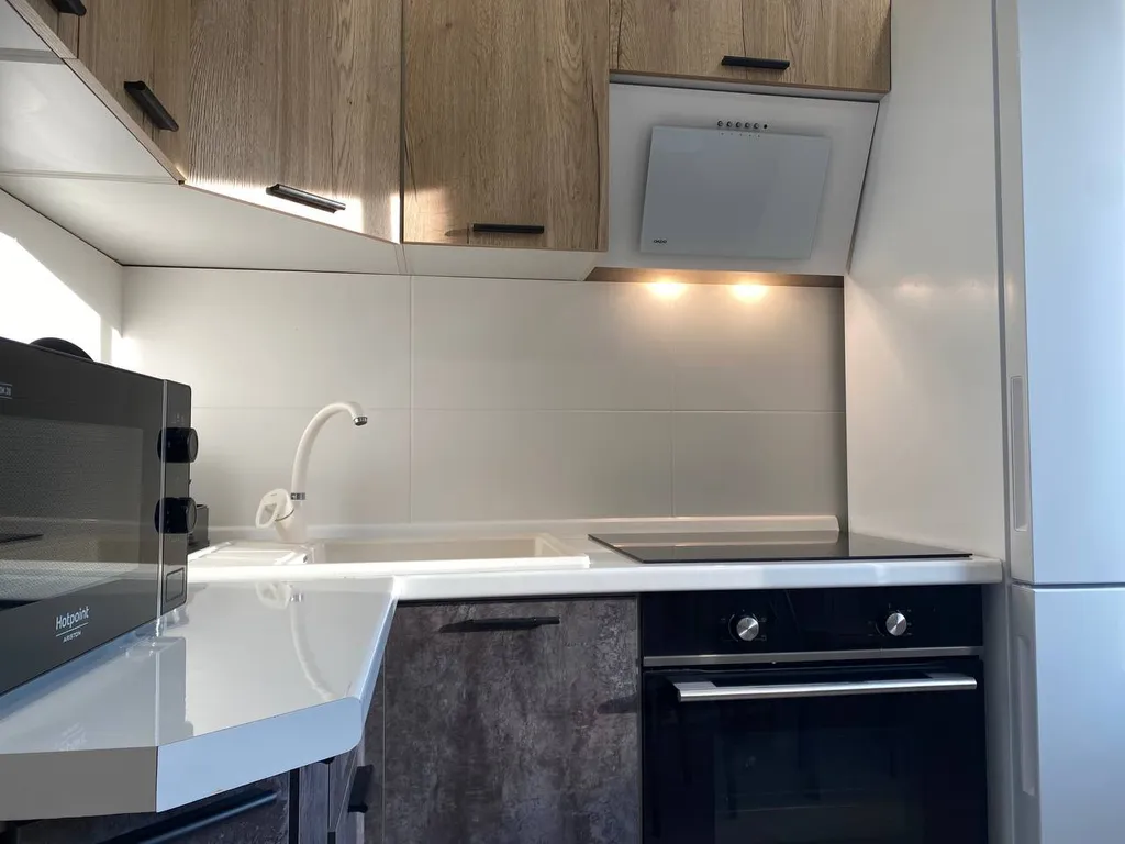 Солнечная двушка с новым ремонтом рядом с театром Чехова