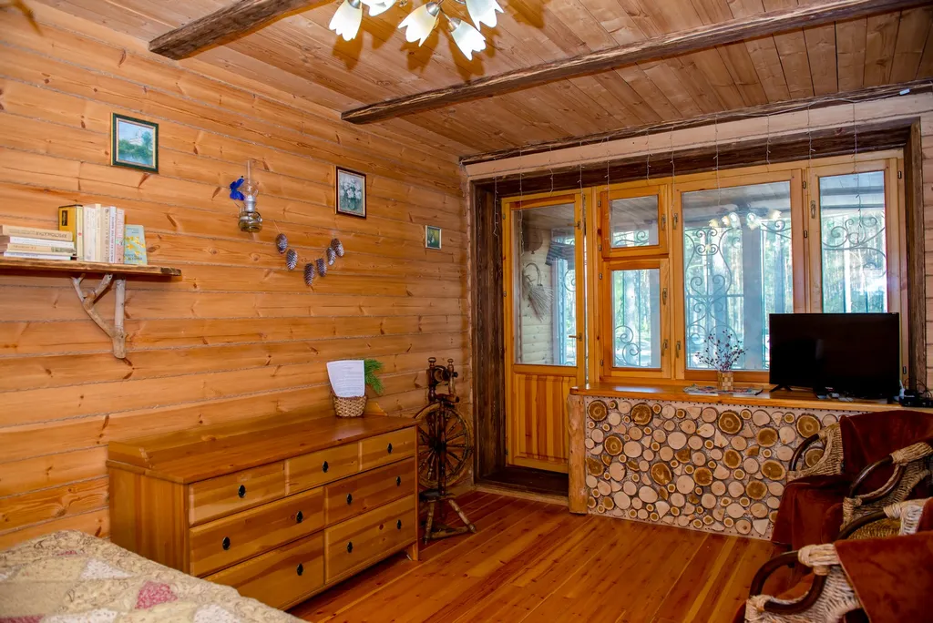 Сказочная Избушка с сауной в соснах у реки