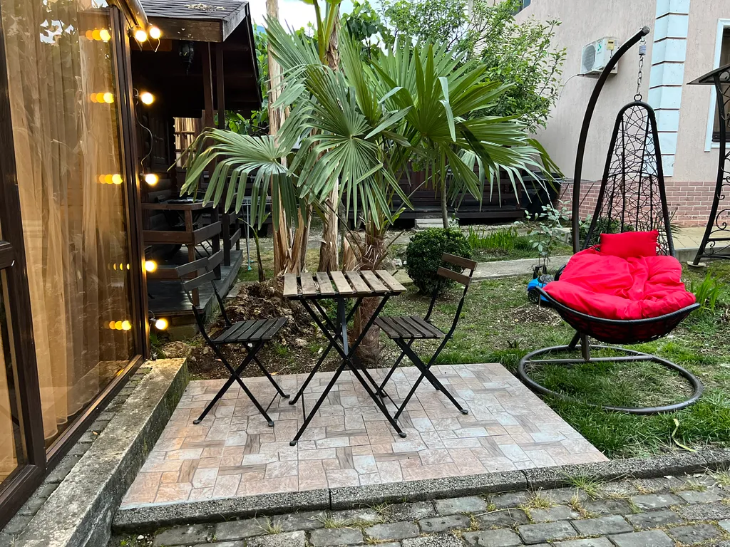 Коттедж Люкс домик — Гагра