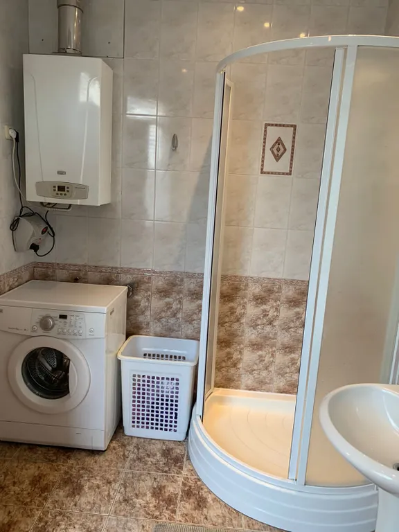 Дом у моря для приятного отдыха в любое время года (круглогодичный бассейн)