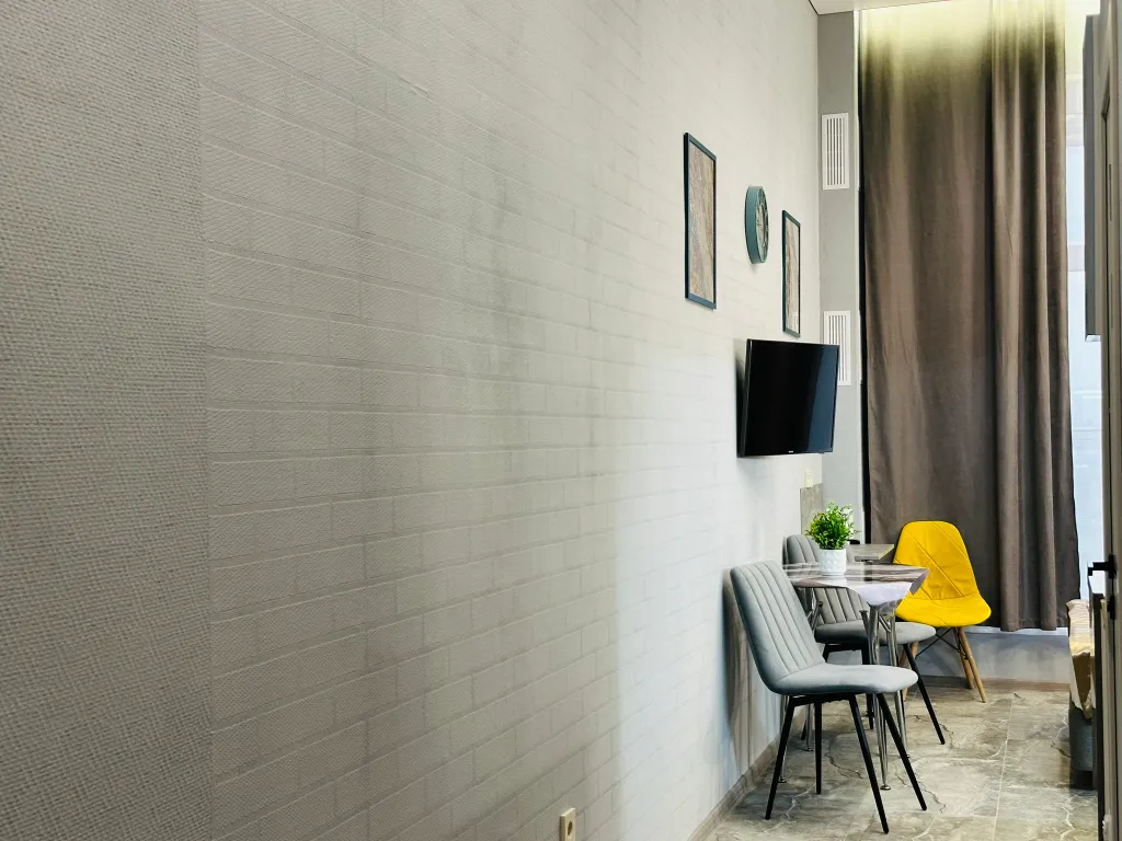 Loft Sky Smart Studio