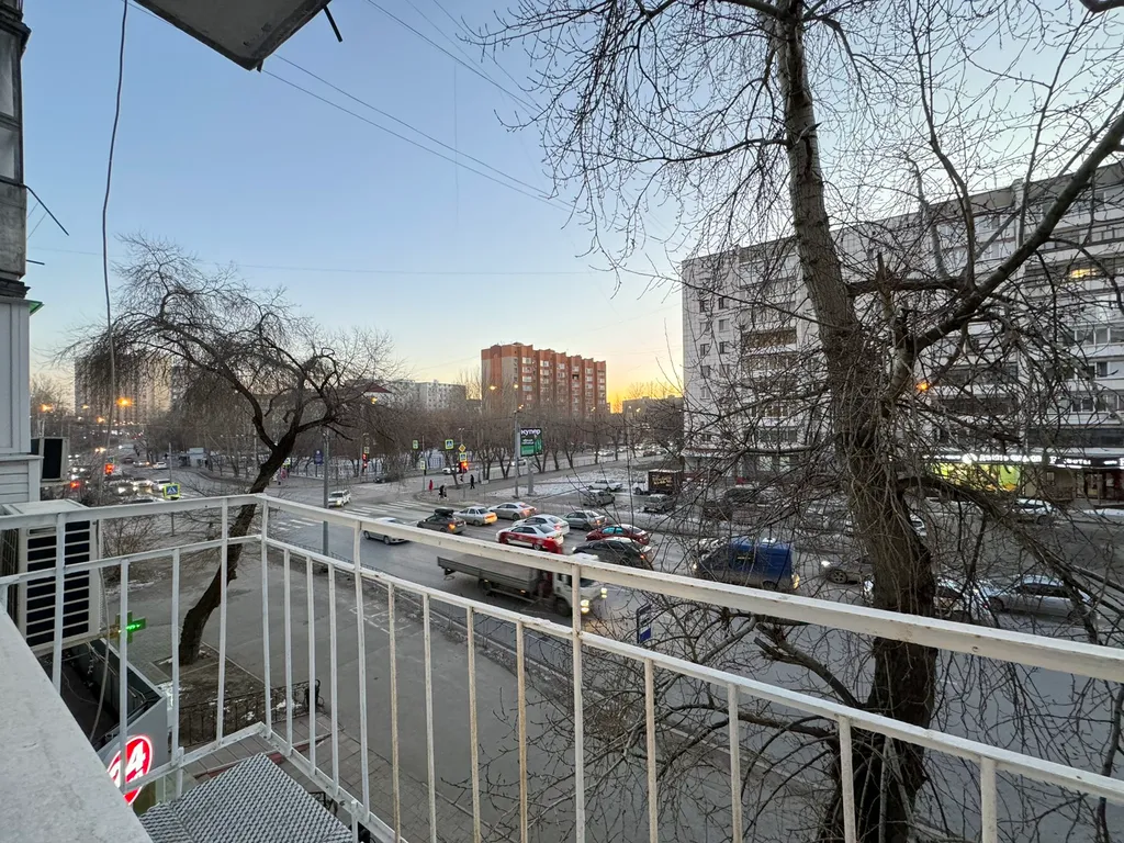 Квартира Однокомнатная квартира в центре для 4х гостей — Тюмень