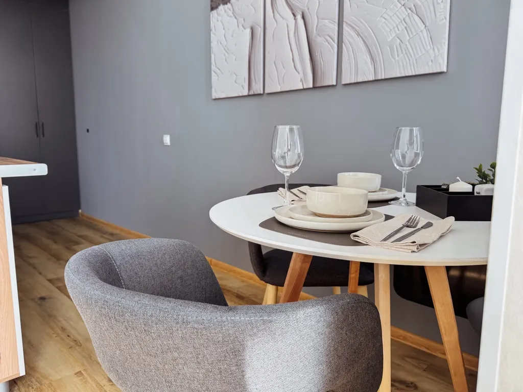 А.В. Апартаменты БЦ Аметист