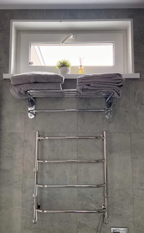 Коттедж Семейный дом с 2 спальнями у леса и озера — Борисово