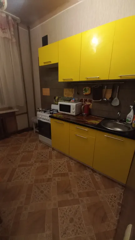 Двухкомнатная раздельная квартира в Ленинском районе ,рядом,, Аквопарк