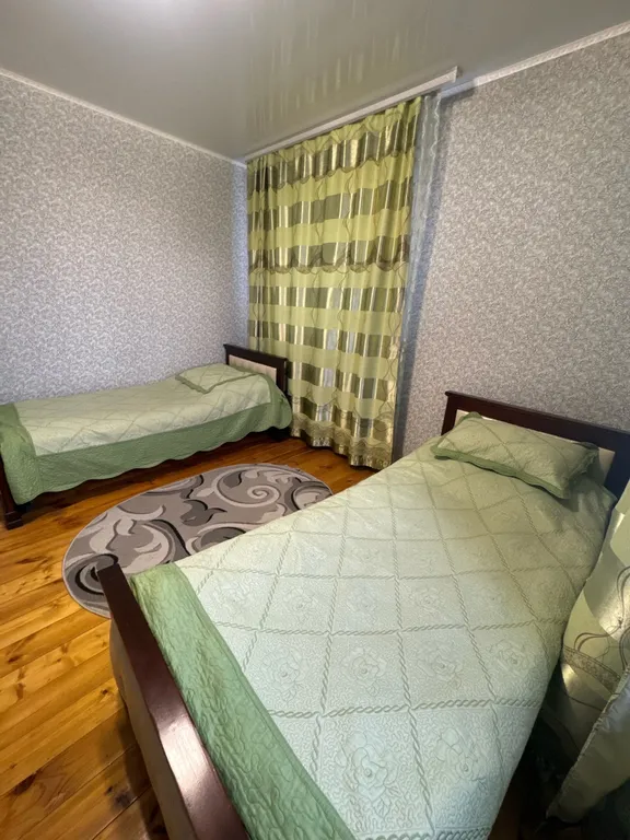 Большой и уютный дом в городе