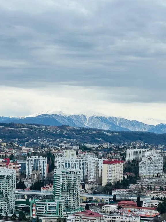 Элитная квартира с видом на море и город