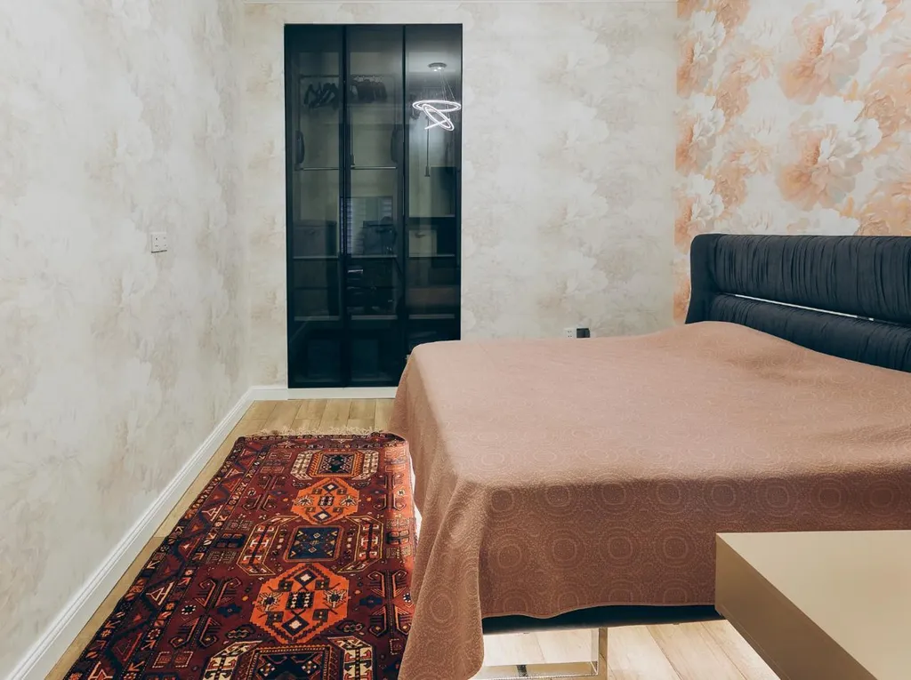 Стильные апартаменты с балконом