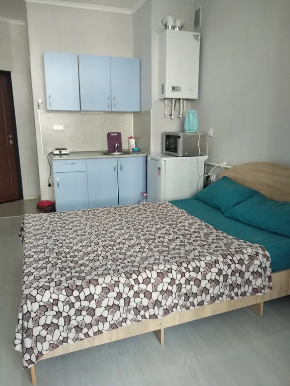 Студия на троих рядом с морем