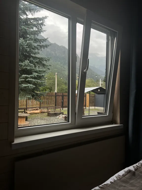 Уютный коттедж с видом на горы