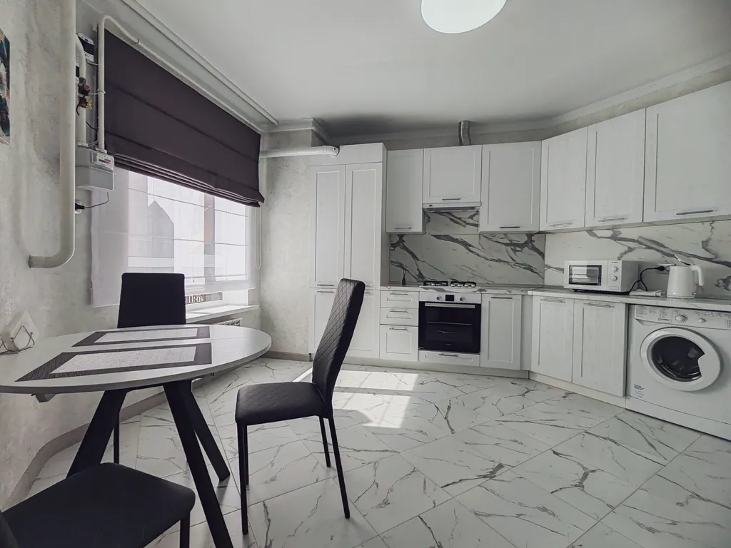 Светлая однушка в шаговой доступности от диагностического центра