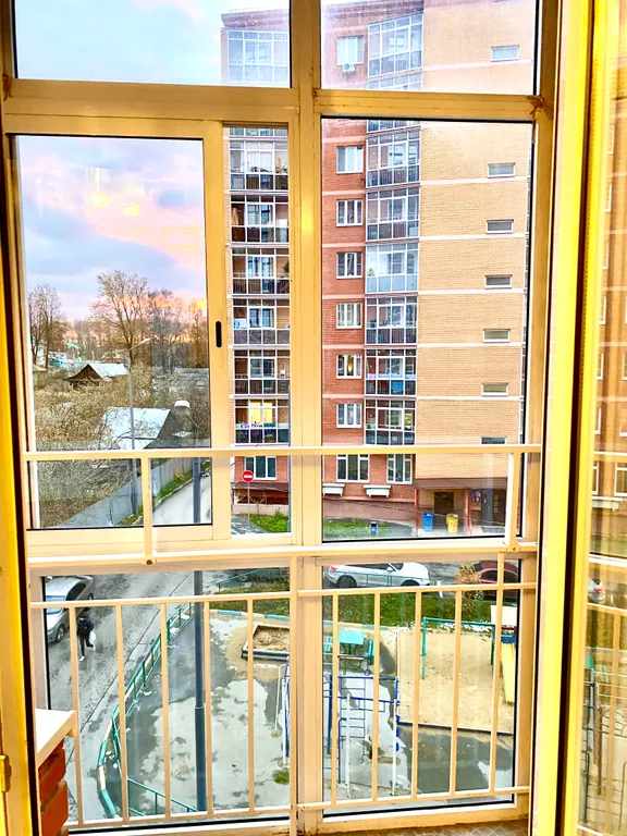 Однокомнатная квартира! Рядом с Александровским парком!