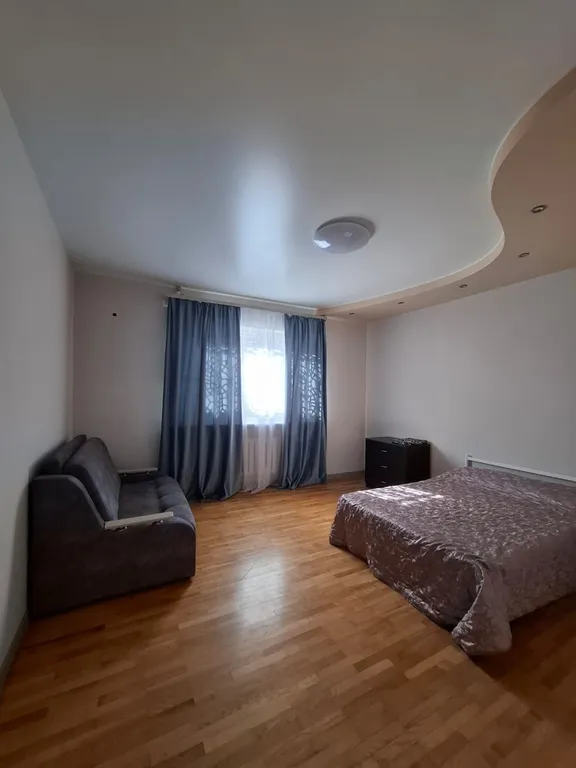 Коттедж под мероприятия с бассейном и баней