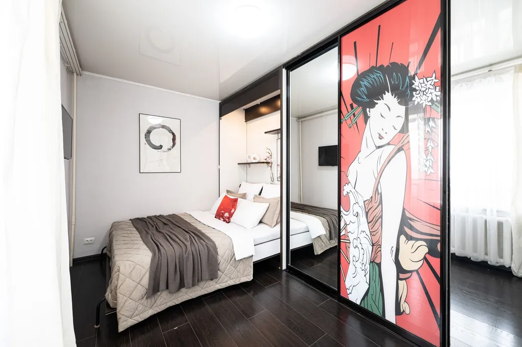 Комфортная квартира на площади Революции