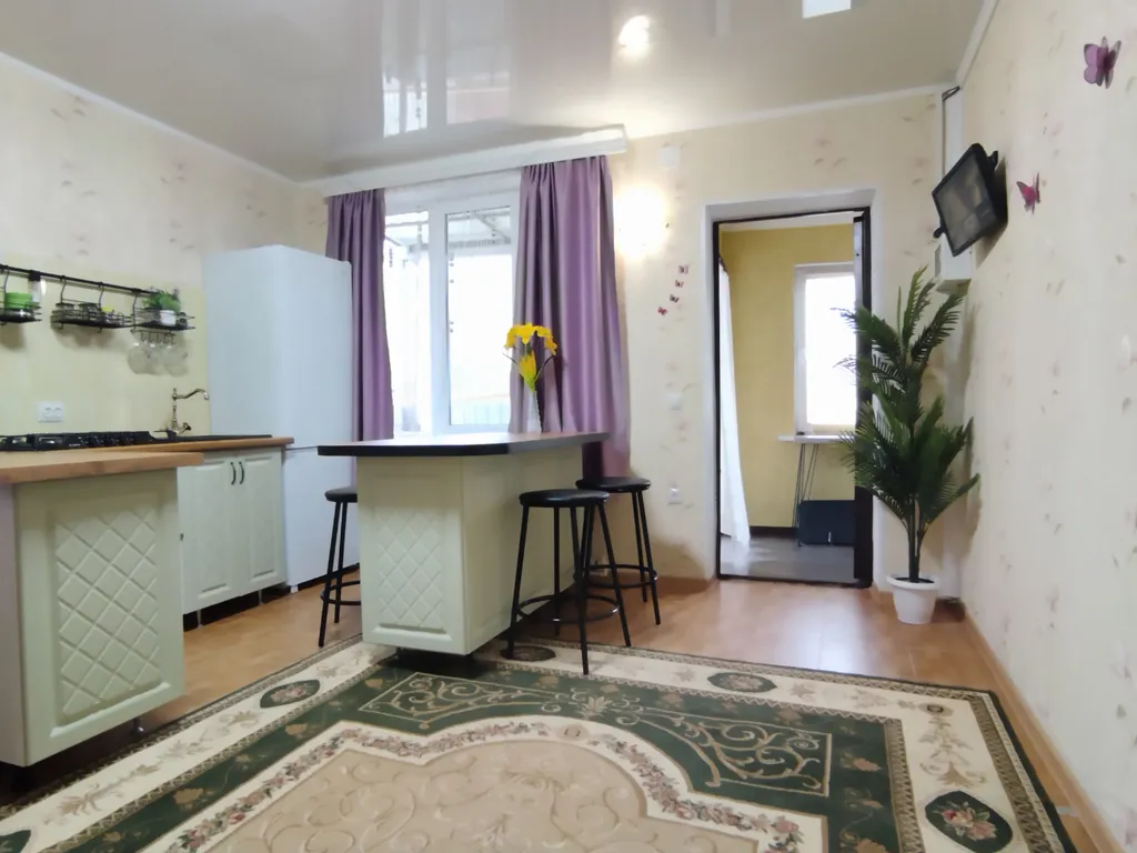 Дом у подножия горы Медовая