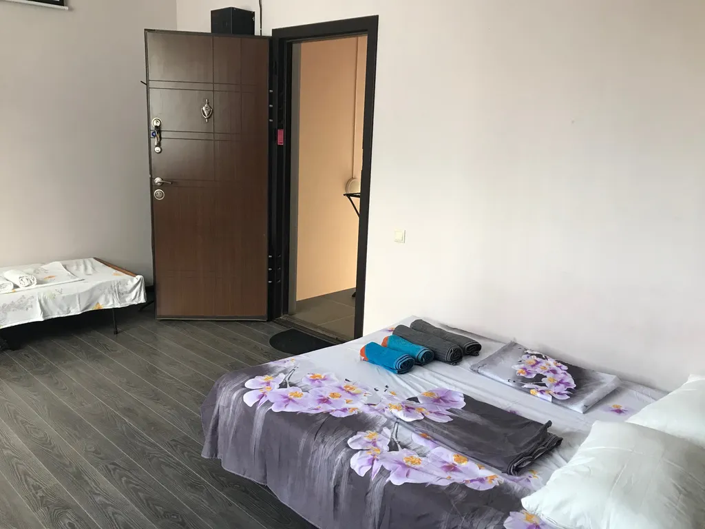 Квартира Апартаменты (квартира-студия) в центре — Сухум