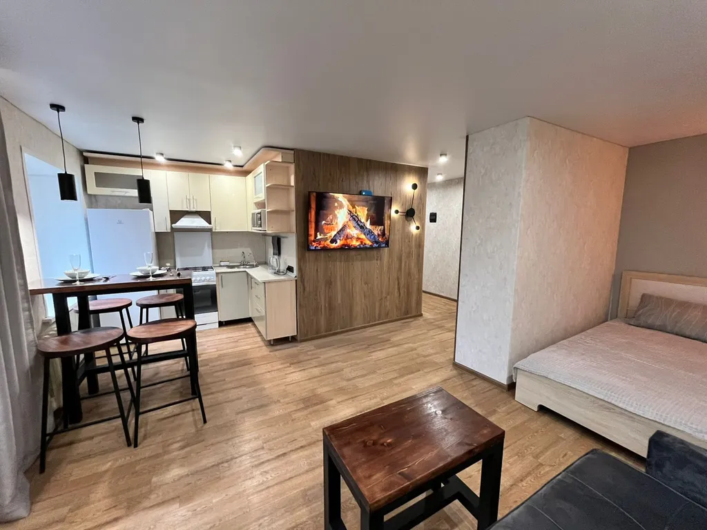 Квартира в 1 минуте ходьбы от нижнекамских терм с новой мебелью