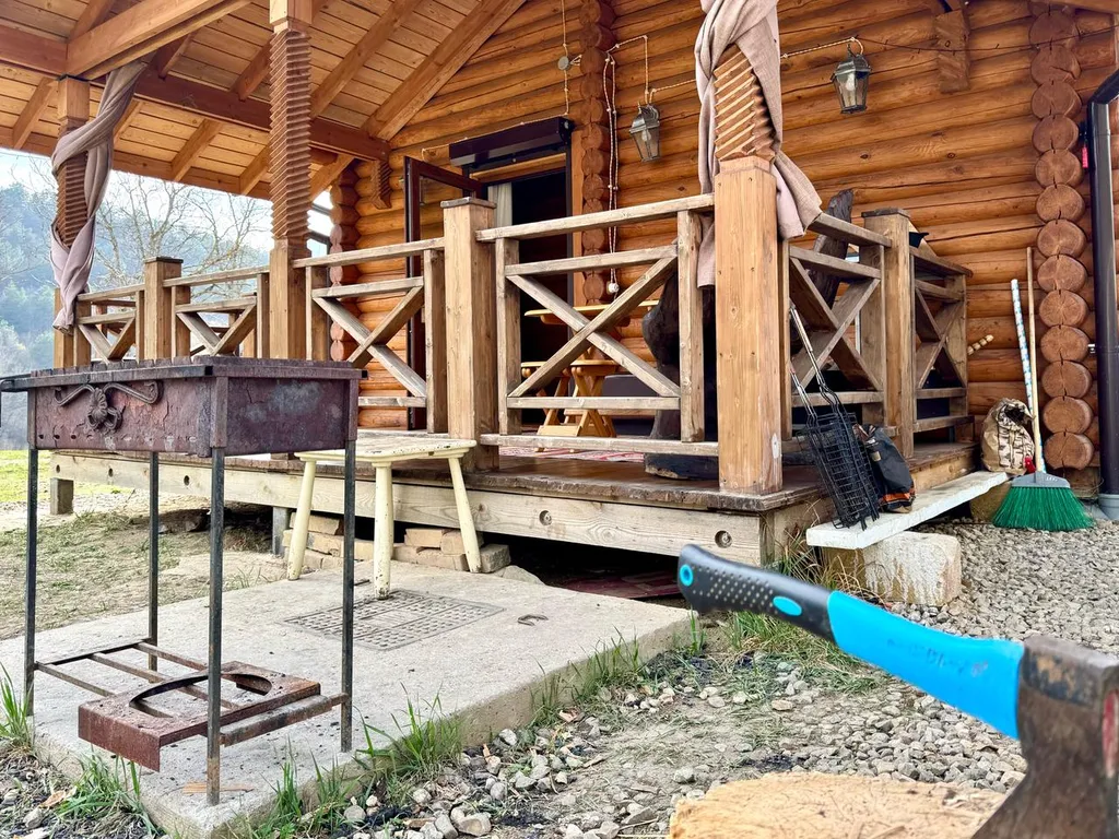 Домик с баней Азазель в лесу