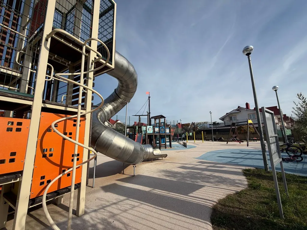 Квартира Квартира Прoстоpная уютная квартиpа в Сириусе в 50-ти метрах от моря — Сириус