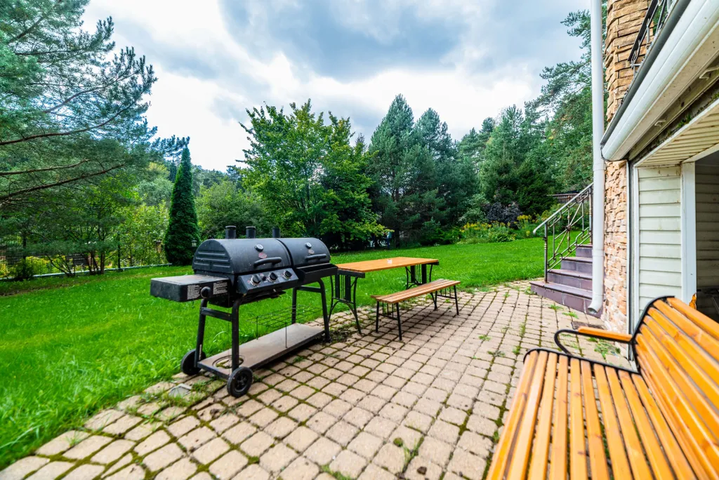 Дом в Красногорске с бассейном и сауной