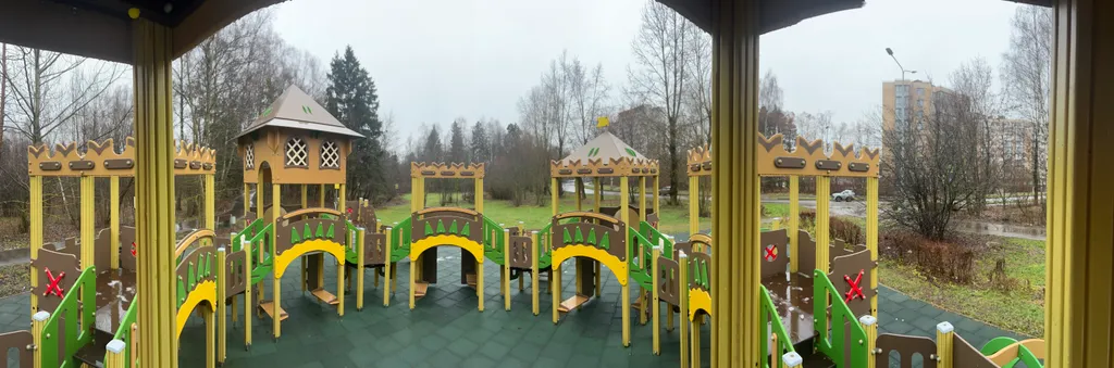 Курортная квартира с питерской атмосферой-лес, озеро, Москва.