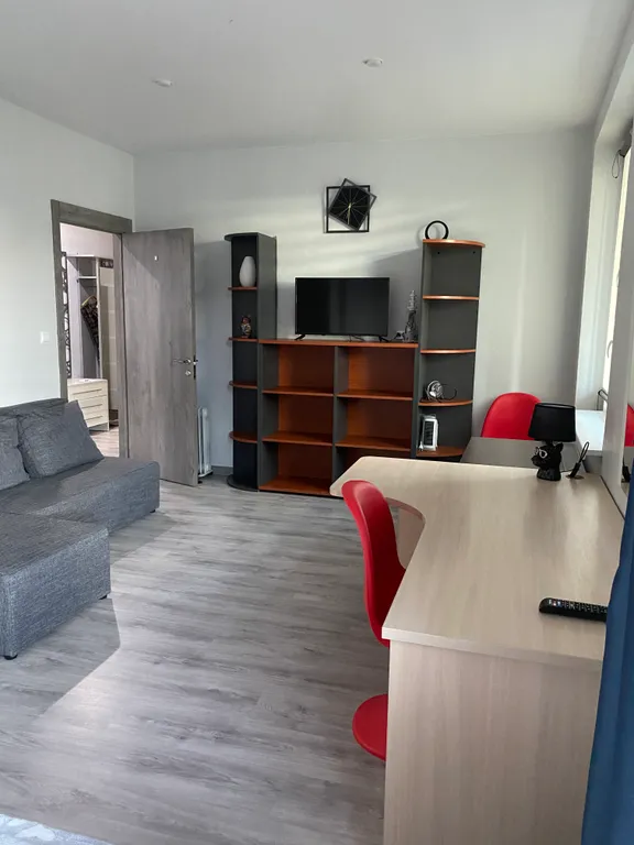 Квартира коммунальная двухкомнатная