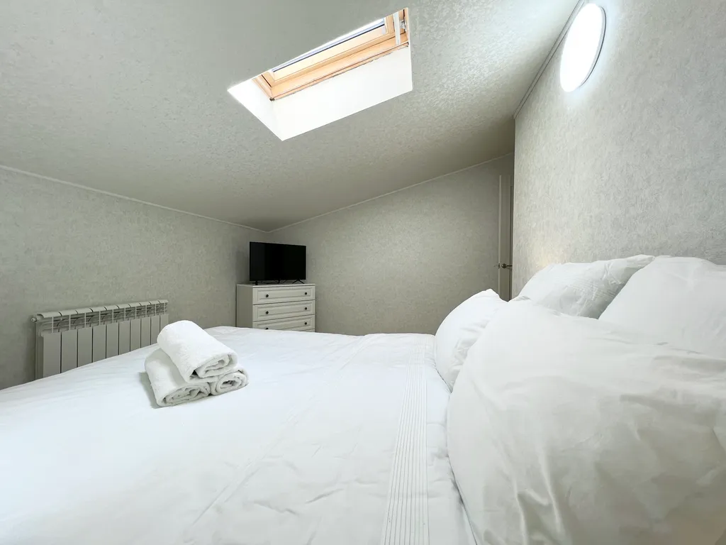 Комфортабельная 3-к квартира в новом доме на Тульской