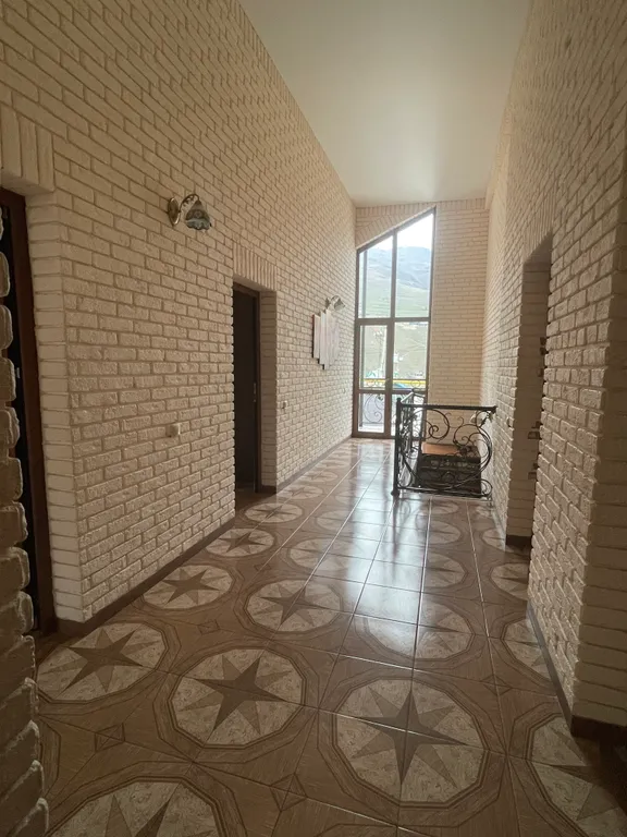 Уютный и просторный коттедж в центре поселка