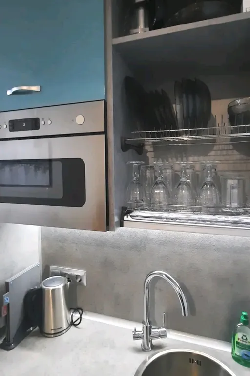 Квартира у моря в 5 минутах езды от вокзала и 10 от аэропорта