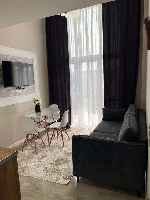 Апартаменты на берегу Каспийского моря с видом на горы