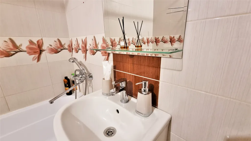 Квартира Апартамент добрый дом рядом с жк новин — Тюмень