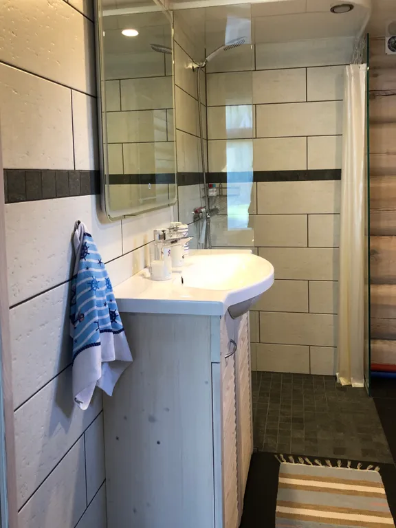 Дом у озера