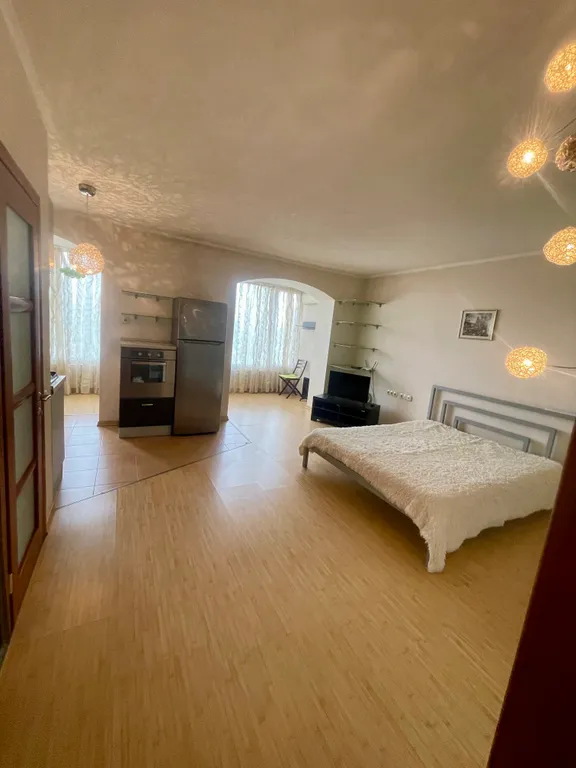 Квартира Видовая студия в центре — аренда посуточно в Донецк