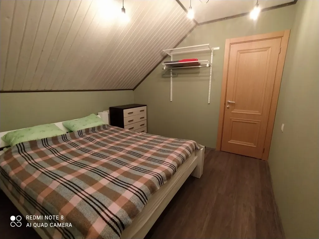 Коттедж Дом в яблоневом саду у озера — Санкт-Петербург