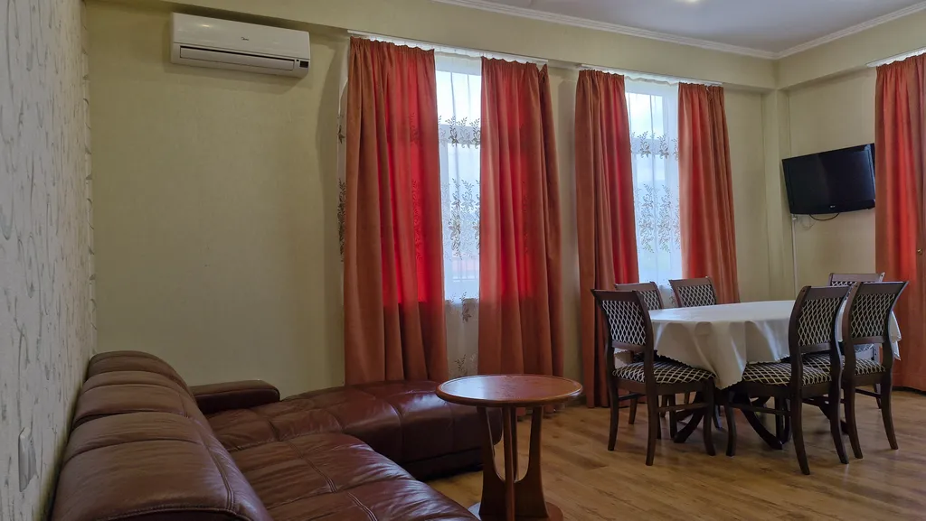 Просторная евро 3 квартира в центре у моря