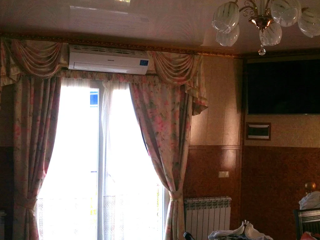 Дом с видом на море и город