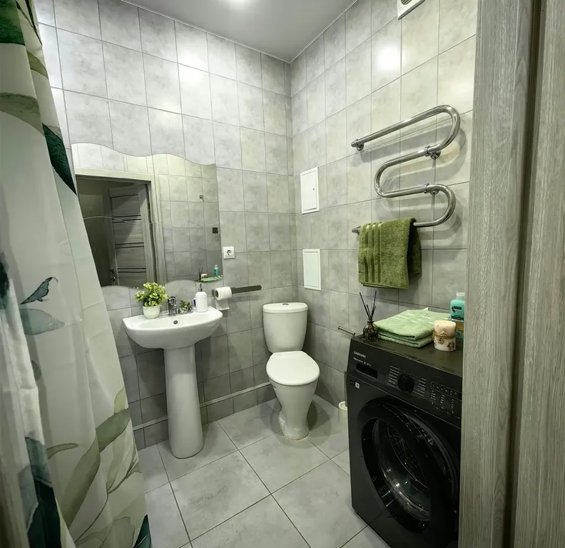 Студия в эко стиле в доме бизнес класса