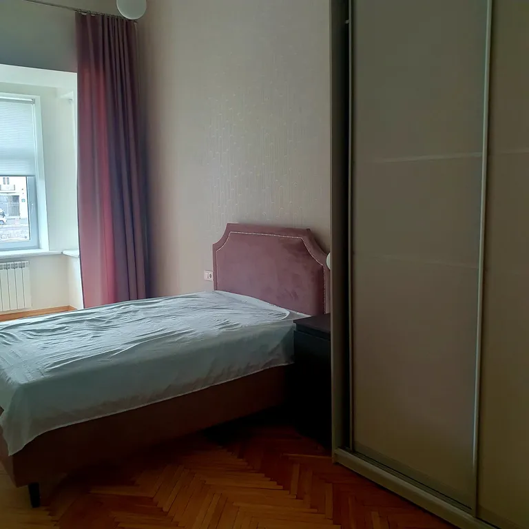 Квартира Солнечная квартира с видом на Троицкий собор в историческом центре — Санкт-Петербург