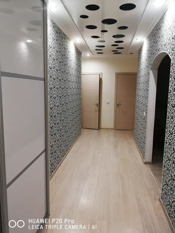 Квартира Уютная трехкомнатная комнатная квартира в новом доме — Элиста